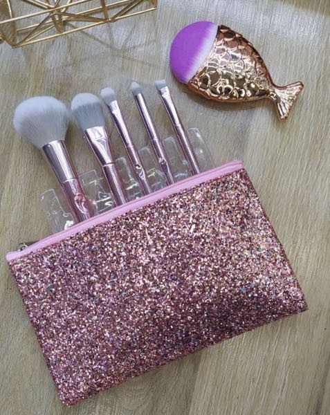 Brocha cosmetiquera victoria x 5